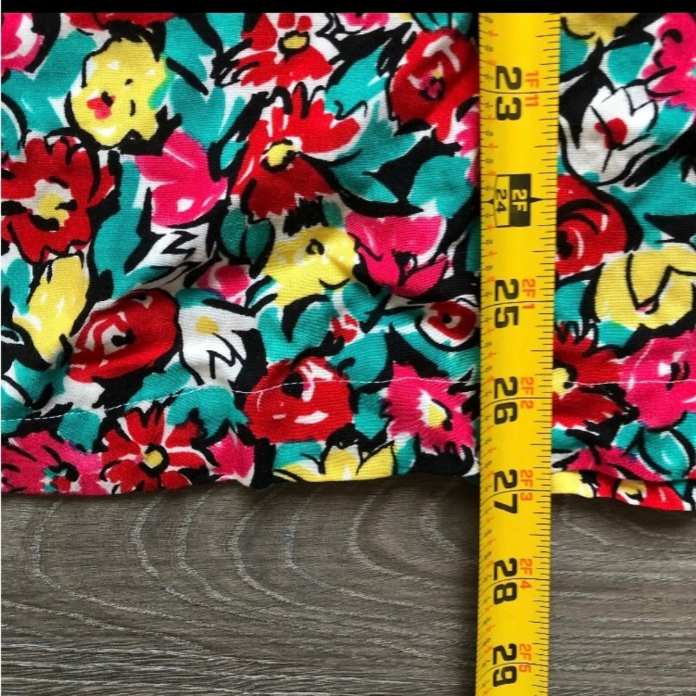 Compagnie Internationale Express  Floral Button  Top - Picture 8 of 8